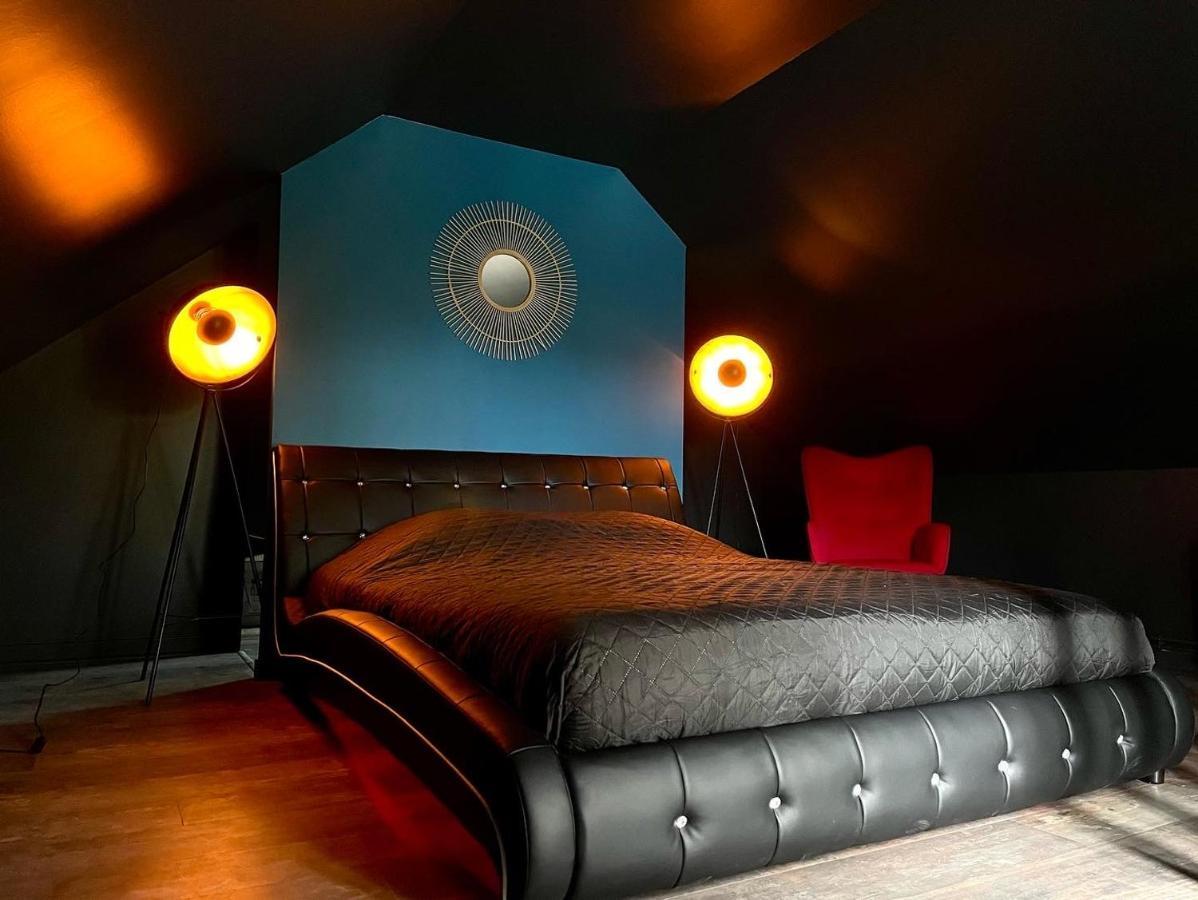 Loveroom Avec Spa Privatif Plelo Экстерьер фото